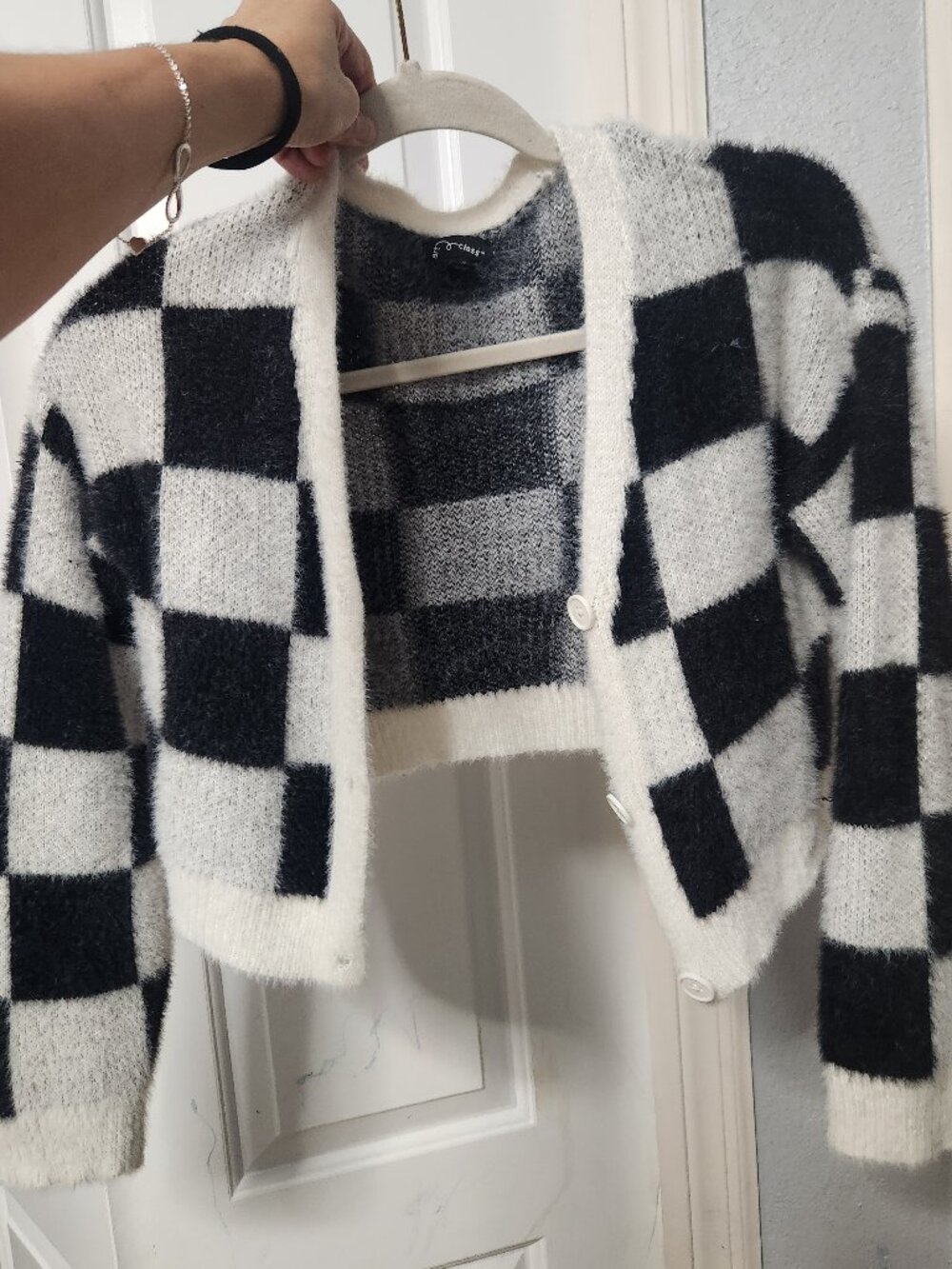 Black And White Color checkered cardigan